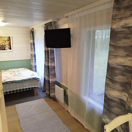 Reinholdi Metsamaja Holiday home Jabara